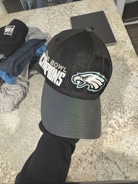 Philadelphia Eagles Super Bowl Champions Black and Gray Adjustable Hat